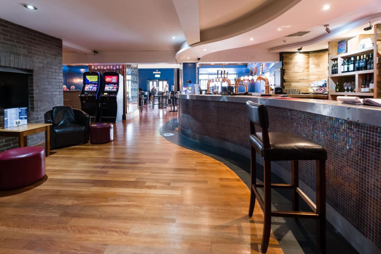 Sporting Lodge Inn Мидлсбро Экстерьер фото