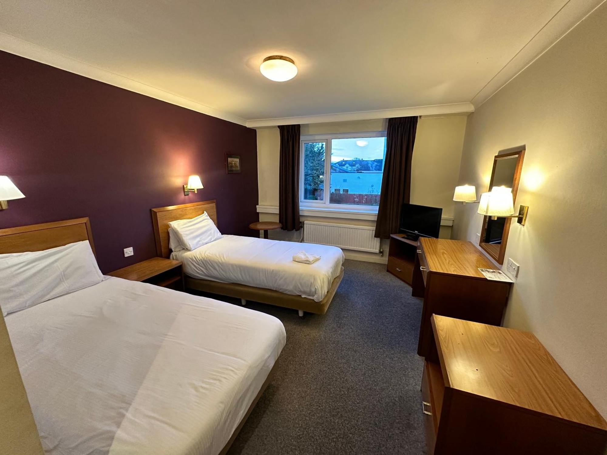 Sporting Lodge Inn Мидлсбро Экстерьер фото